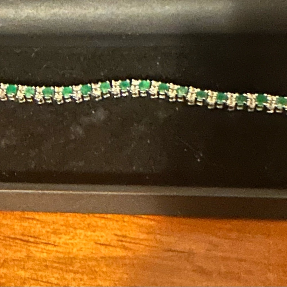 Effy emerald and diamond tennis bracelet - Picture 8 of 11